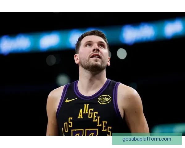 东契奇首节砍17分一度离场后强势回归 实现生涯5000分里程碑